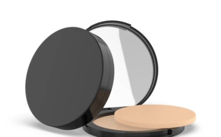 Compact Face Powders with Skin-Boosting Ingredients You’ll Love