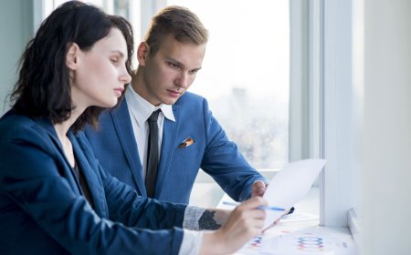 What Does a Business Management Consultant Do?