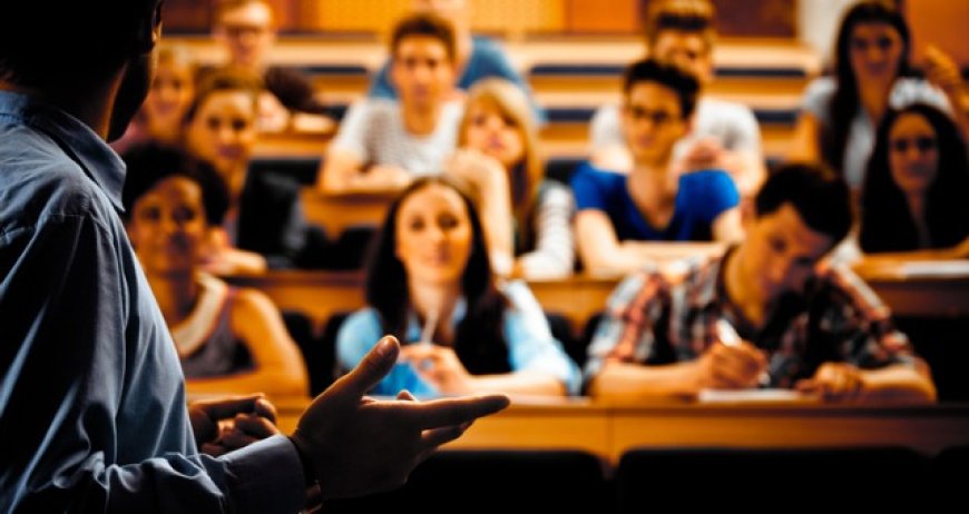 From Chalkboards to Online Whiteboards: How Coaching in India Is Reinventing Itself
