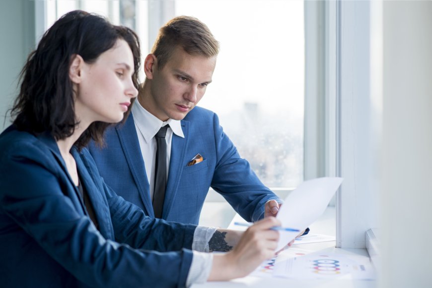 What Does a Business Management Consultant Do?