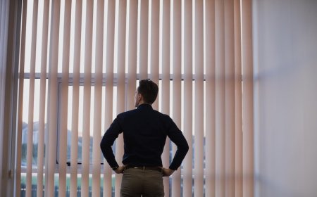 Dubai’s Most Recommended Experts for Vertical Blinds Installation