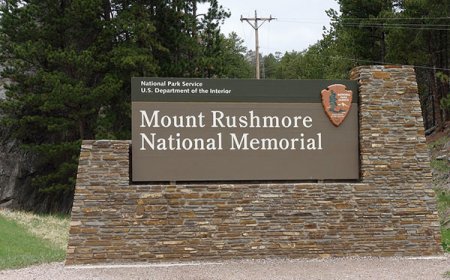 Why Monument Signs Are the First Impression Your Business Can’t Afford to Ignore