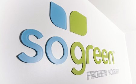 5 Ways Acrylic Signs Can Elevate Your Brand Presence