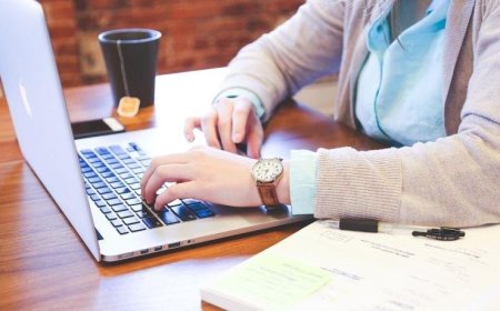 How Online Class Assignment Services Empower Nursing Students to Excel Without Burnout