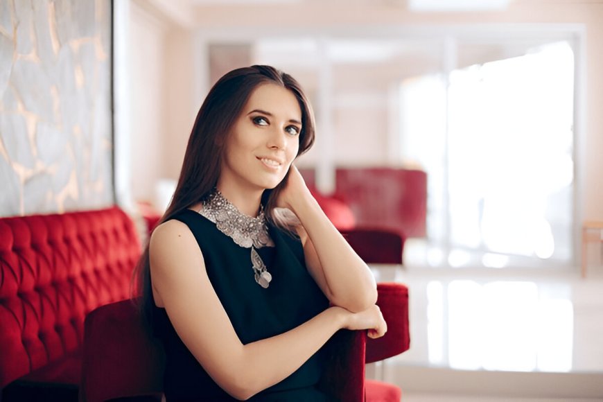 What Necklace Length Works Best with a Black Dress