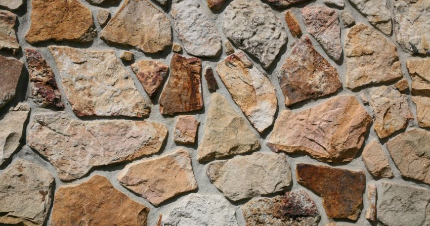 Choosing the Right Stone for Your Next Outdoor Project in Ontario